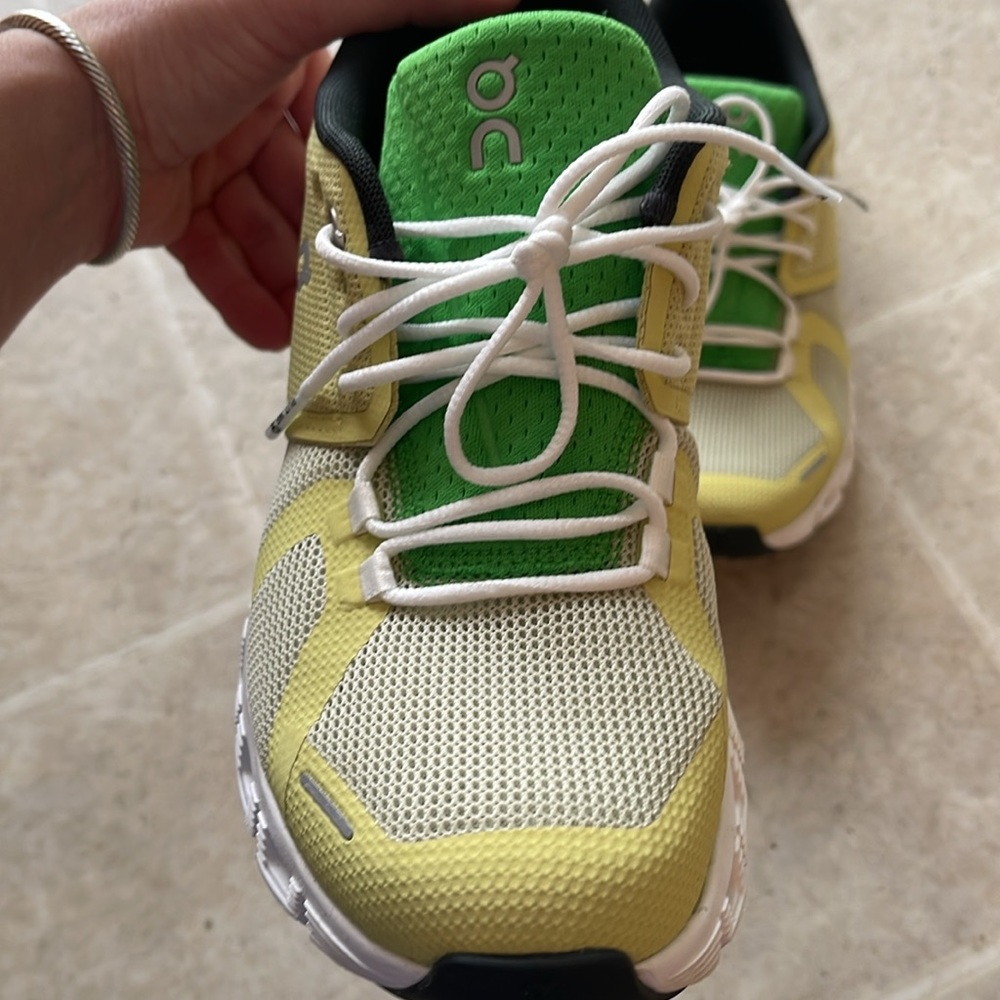 On Cloud 5 - image 2